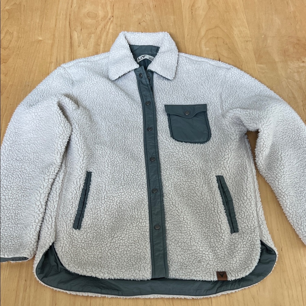 Women's Sherpa Shacket with Contrast Trim - Cream/Gray